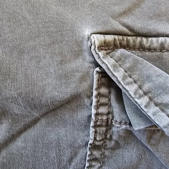 AE Women's Stretch Baggy Cargo Jogger Olive Green Size 8 - Picture 9 of 9